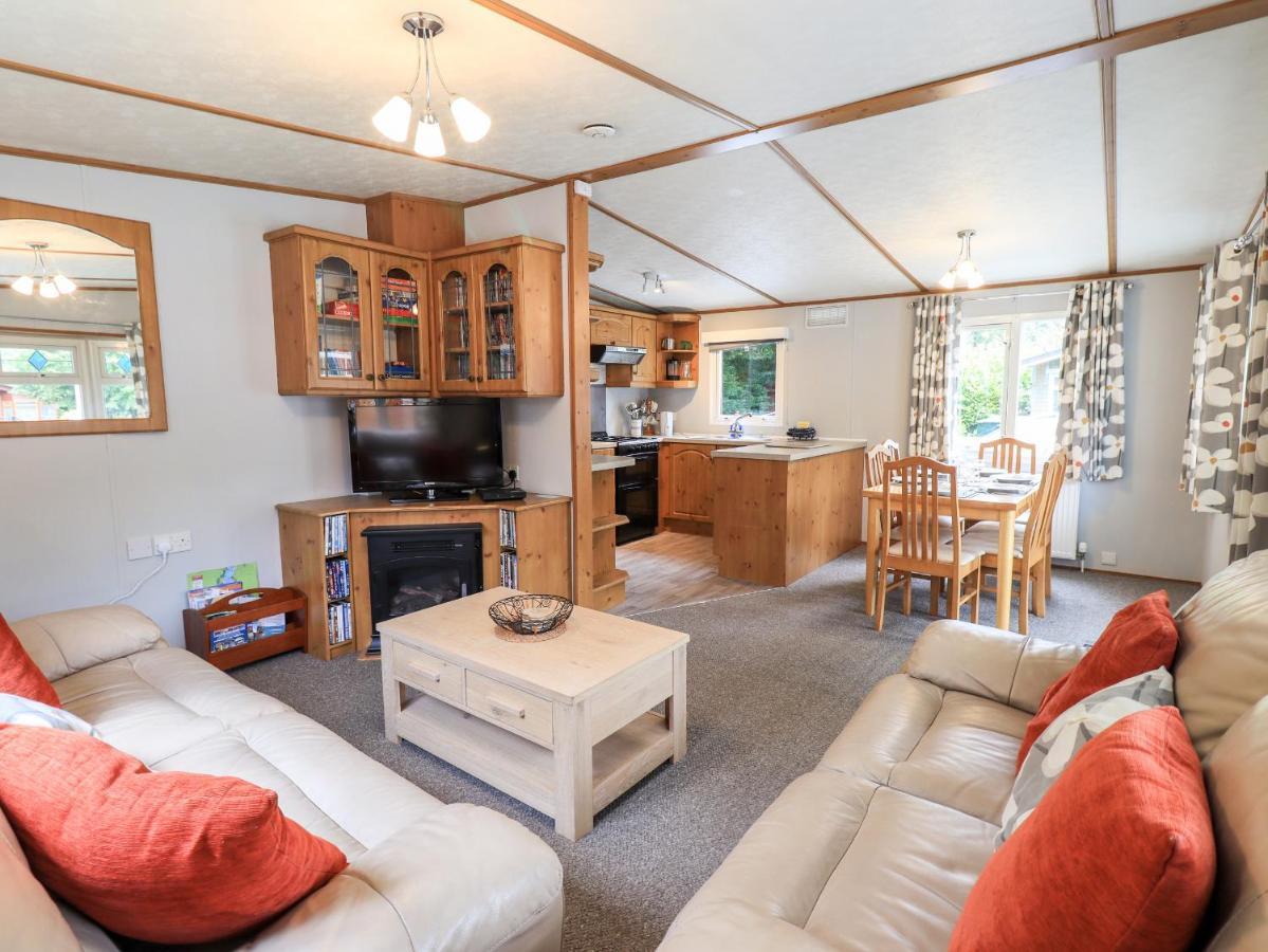 Pinehaven Lodge Windermere Esterno foto