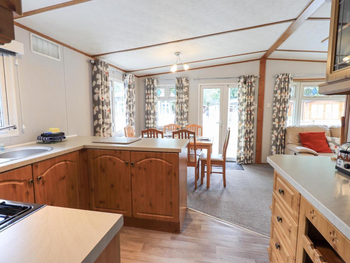 Pinehaven Lodge Windermere Esterno foto