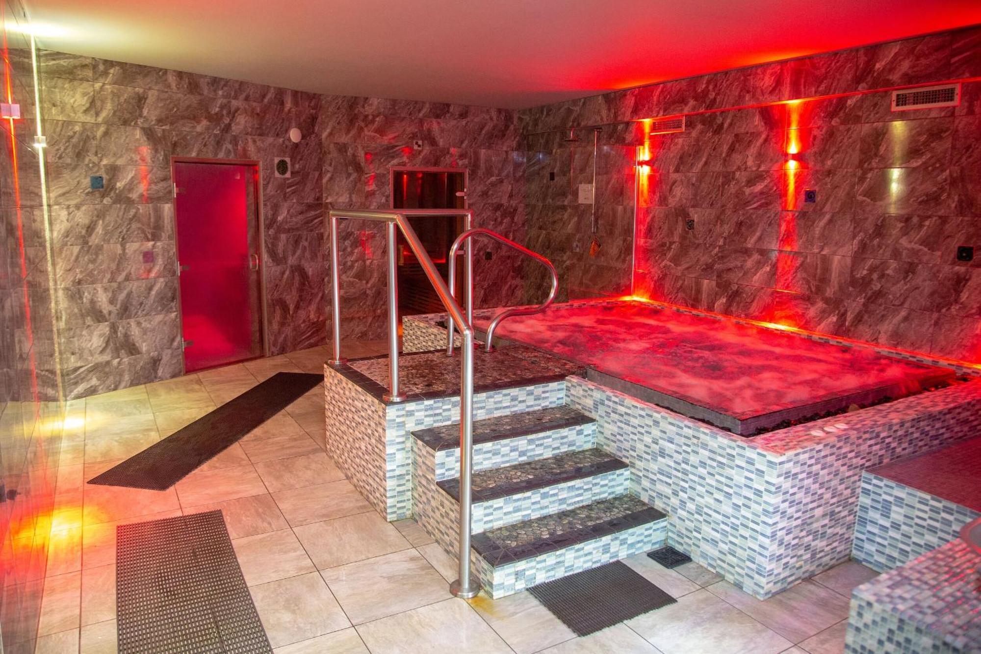 Pinehaven Lodge Windermere Esterno foto